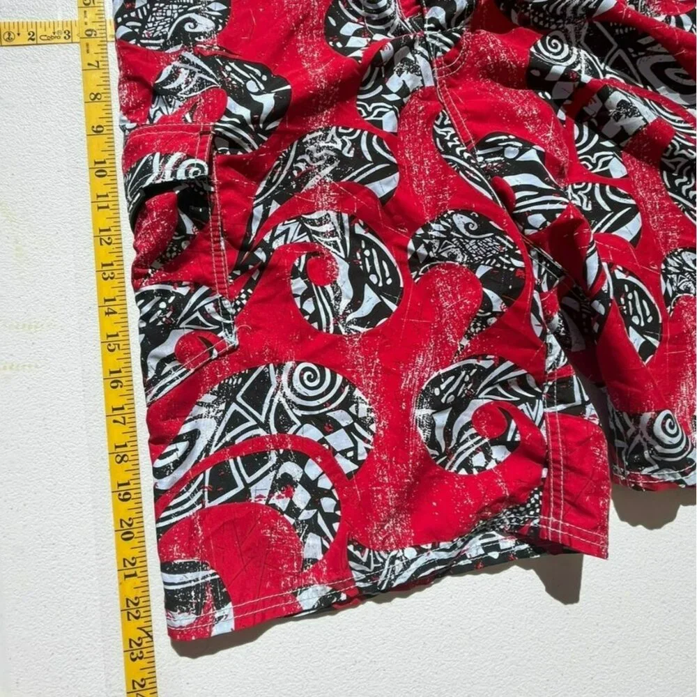 Kirra Mens Size 32 Red Black White Abstract Board Shorts Swim Trunks‎